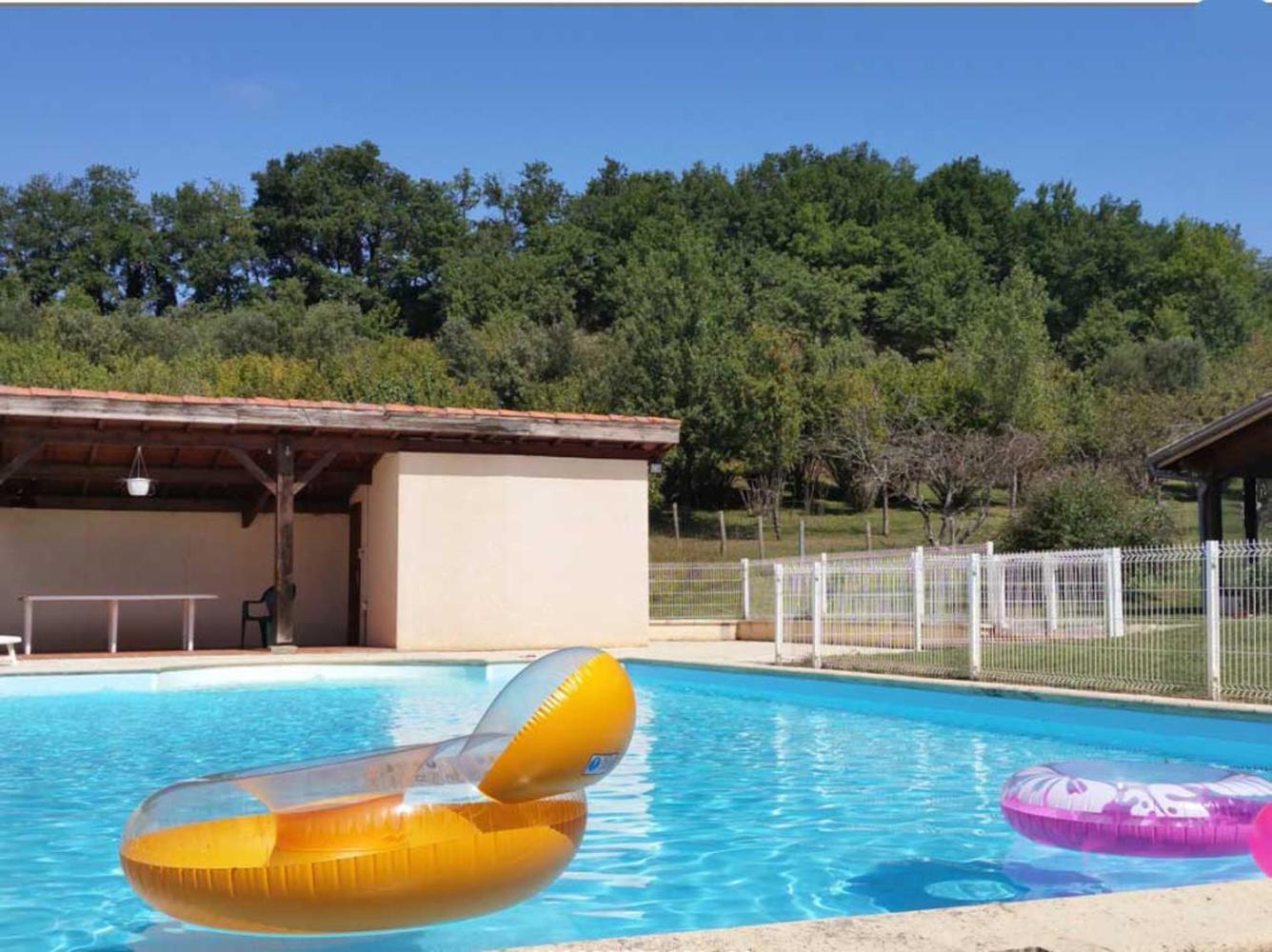 Seuls En Pleine Nature - Gite La Cote Blanche Puygaillard-de-Quercy ภายนอก รูปภาพ